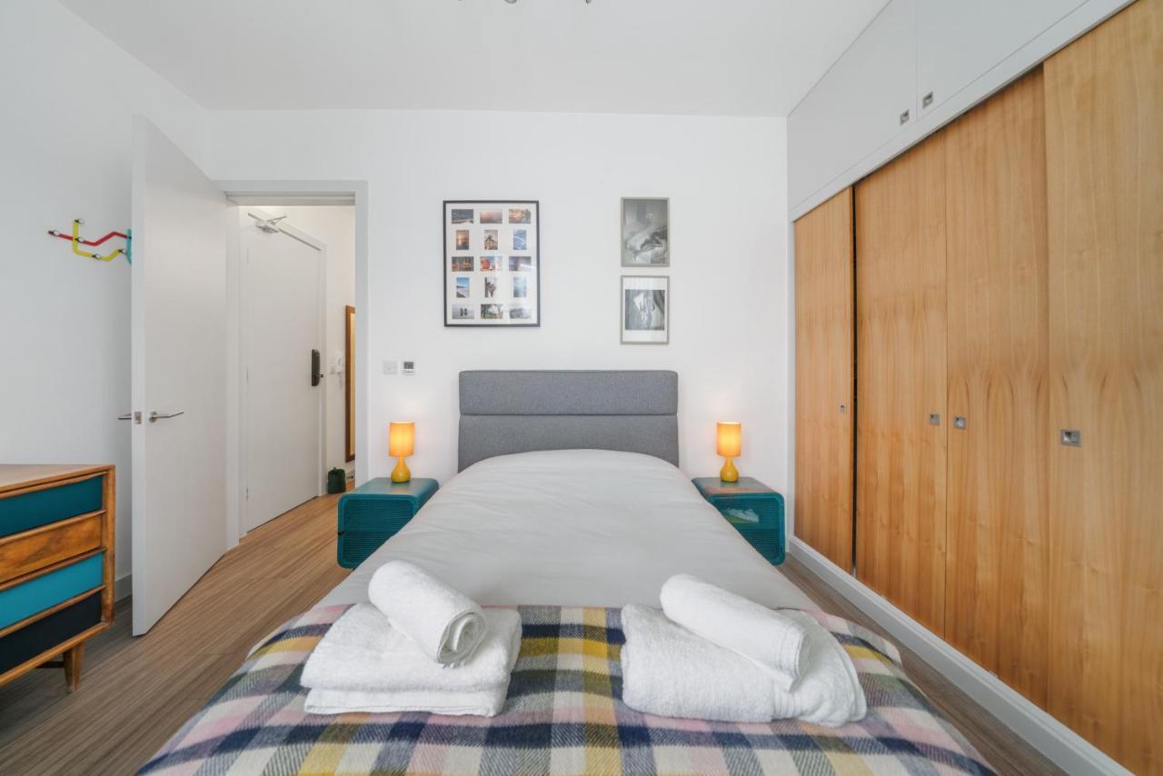 Ickburgh Road Guesthouse London Exterior photo